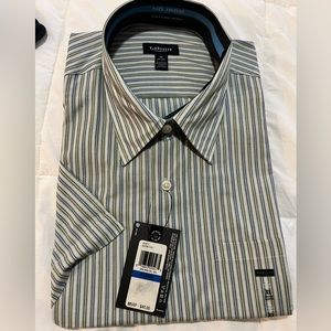 VAN HEUSEN Men’s short sleeve button up. NWT 17-17 1/2